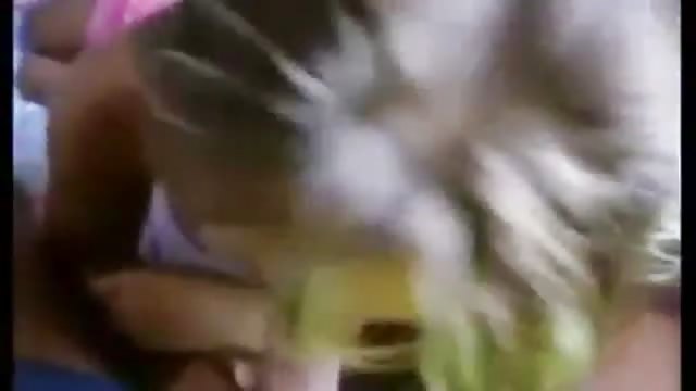 Pompino amatoriale con pubblico
